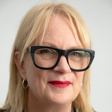 Louisa Buck (The Art Newspaper)