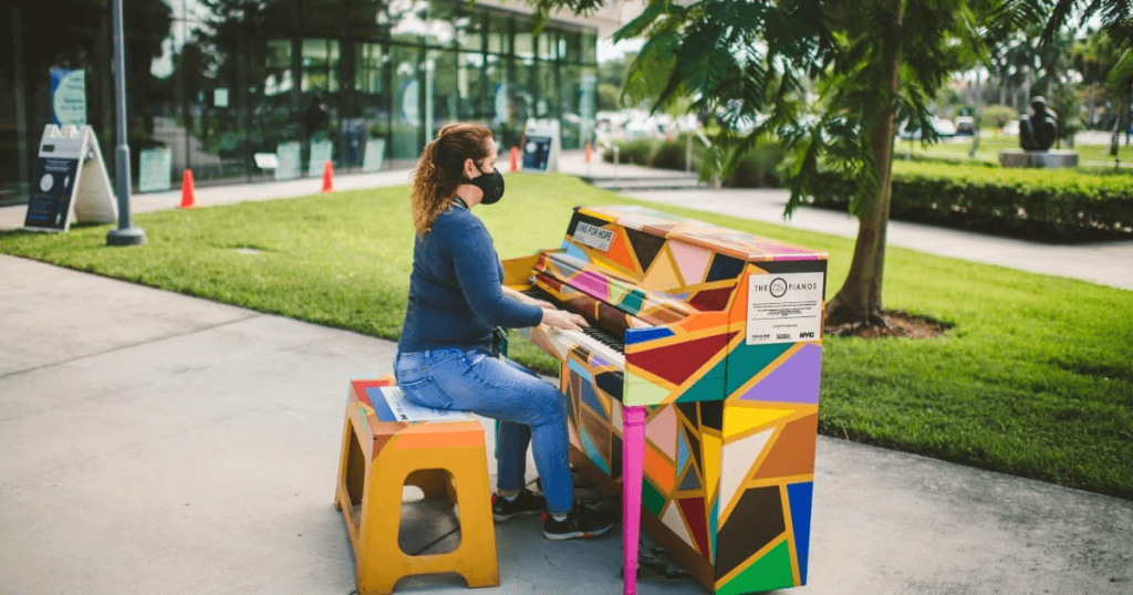 Shake Rattle and Roll Pianos